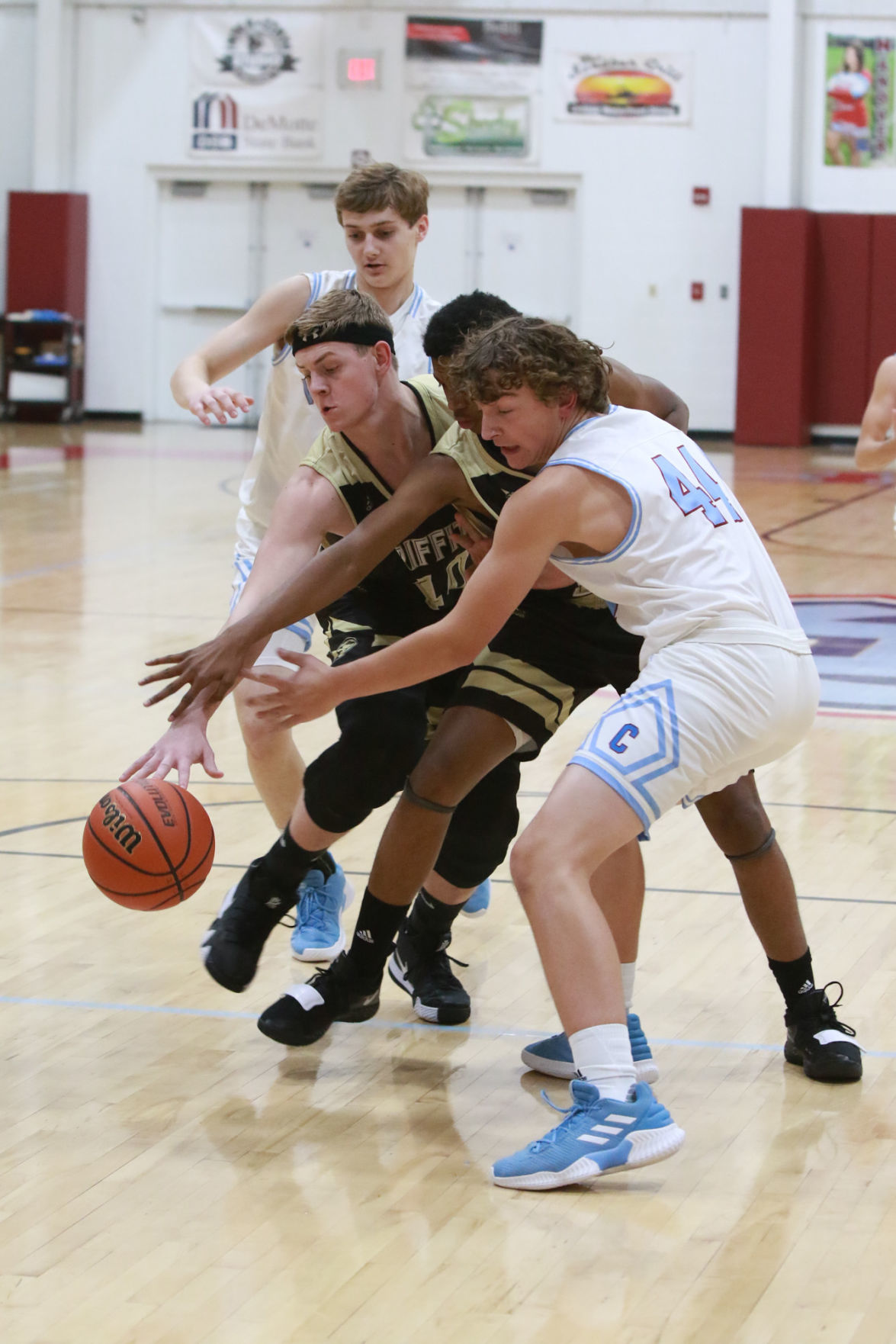 Gallery: Boys basketball - Griffith at Hanover Central